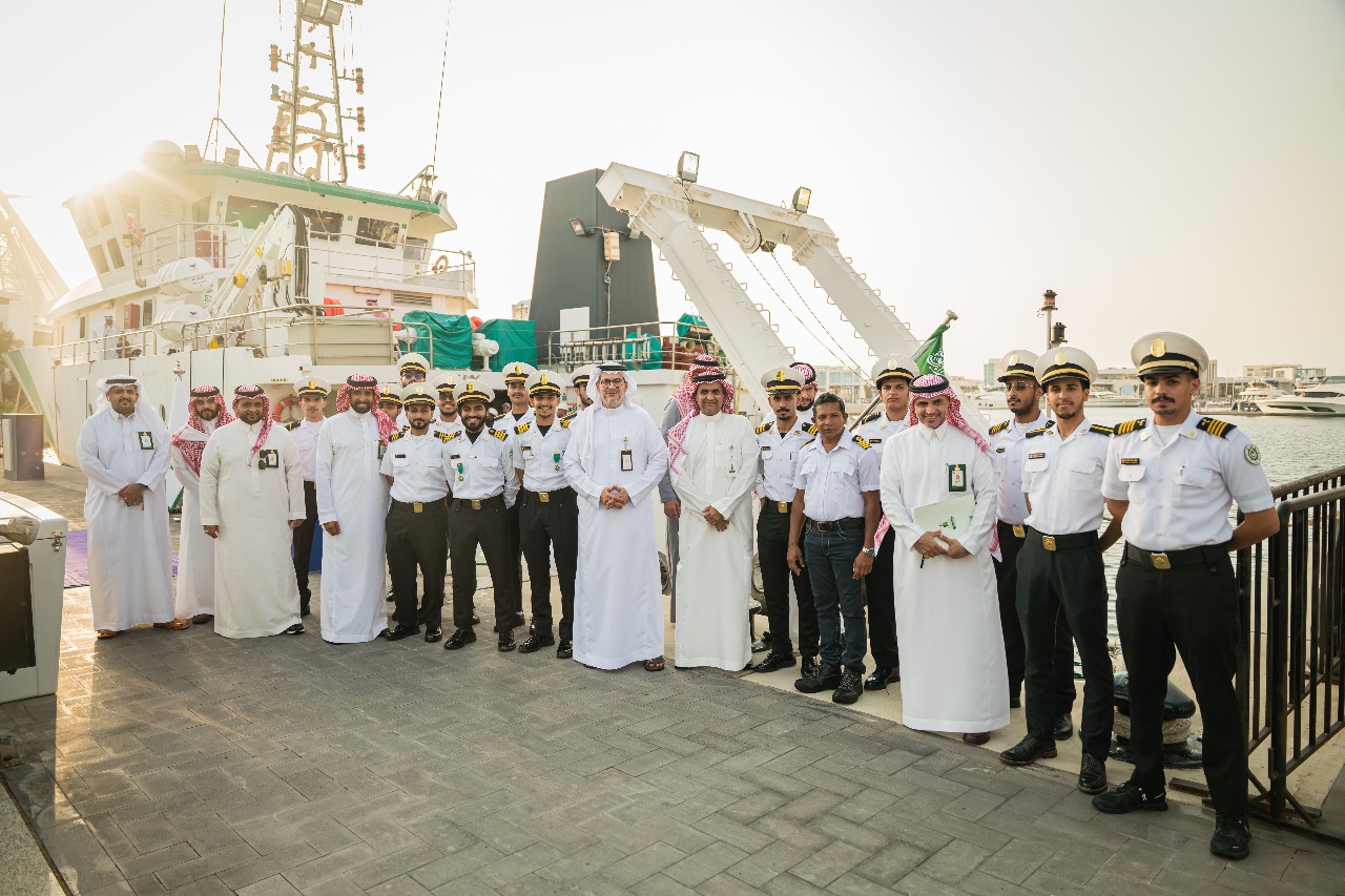 President of King Abdulaziz University Visits the University’s Vessel Al-Azizi and Meets Students of the Faculty of Maritime Studies